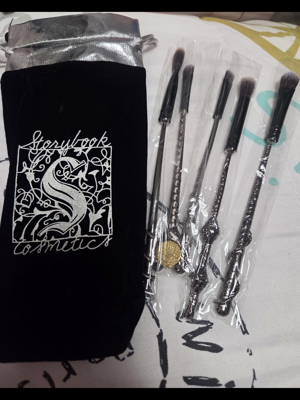 Storybook Harry Potter Makeup Eye Brush Wand Set (Choice 2)